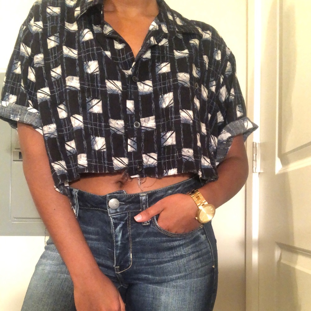 Vintage Cropped distressed button down